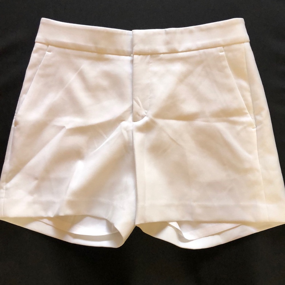 NWT Banana Republic white shorts size 6R